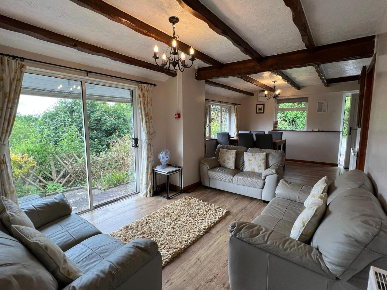 Cwmbach Guest House Neath Buitenkant foto